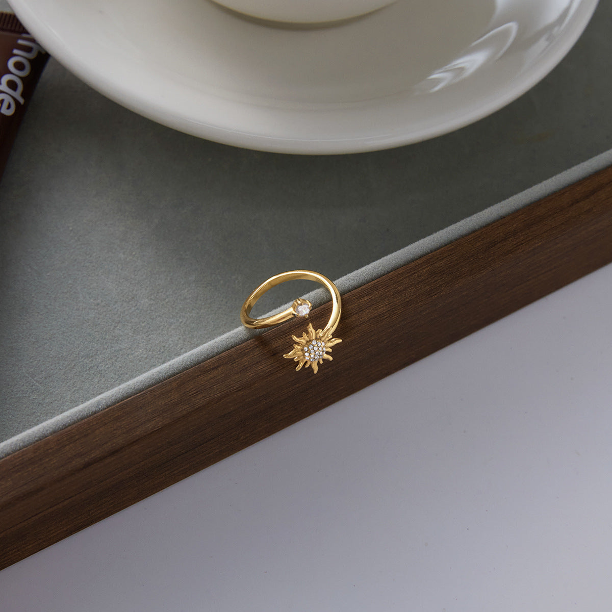 Sunburst & Solitaire Gold Ring Set – Stackable Statement Rings for Women