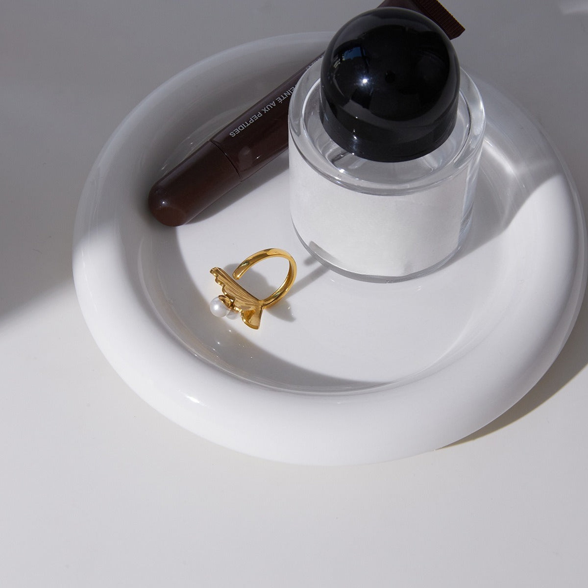 Vintage Pearl & Leaf Ring Set – Baroque Pearl, Open Band, Romantic Gold-Tone Jewelry for Women