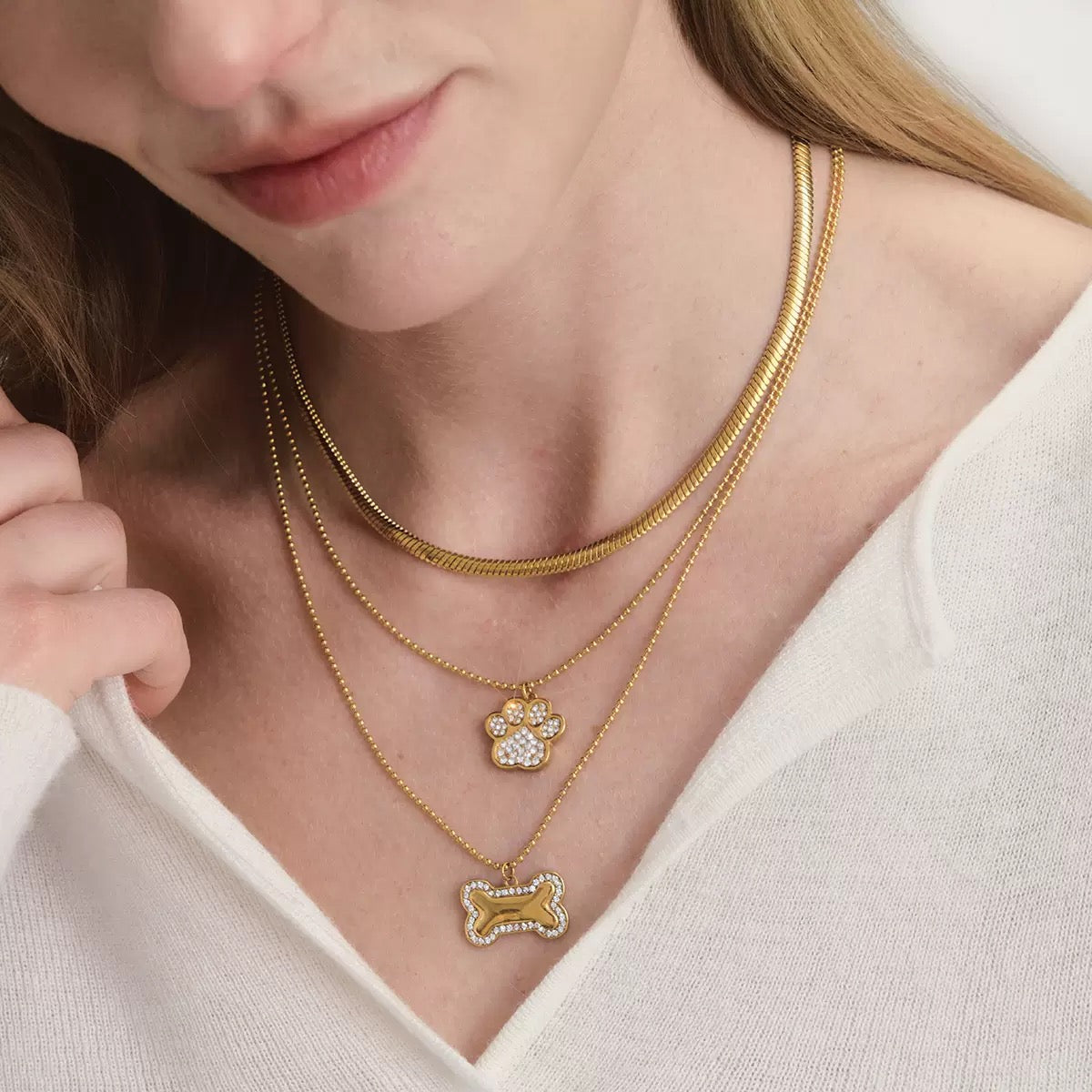 Dazzling Pet - themed Gold - plated Pendants with Crystals