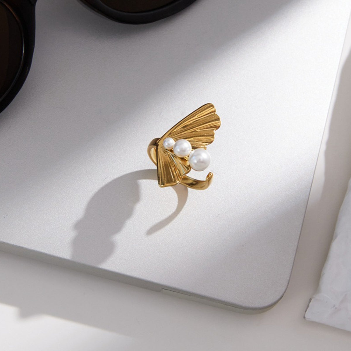 Vintage Pearl & Leaf Ring Set – Baroque Pearl, Open Band, Romantic Gold-Tone Jewelry for Women