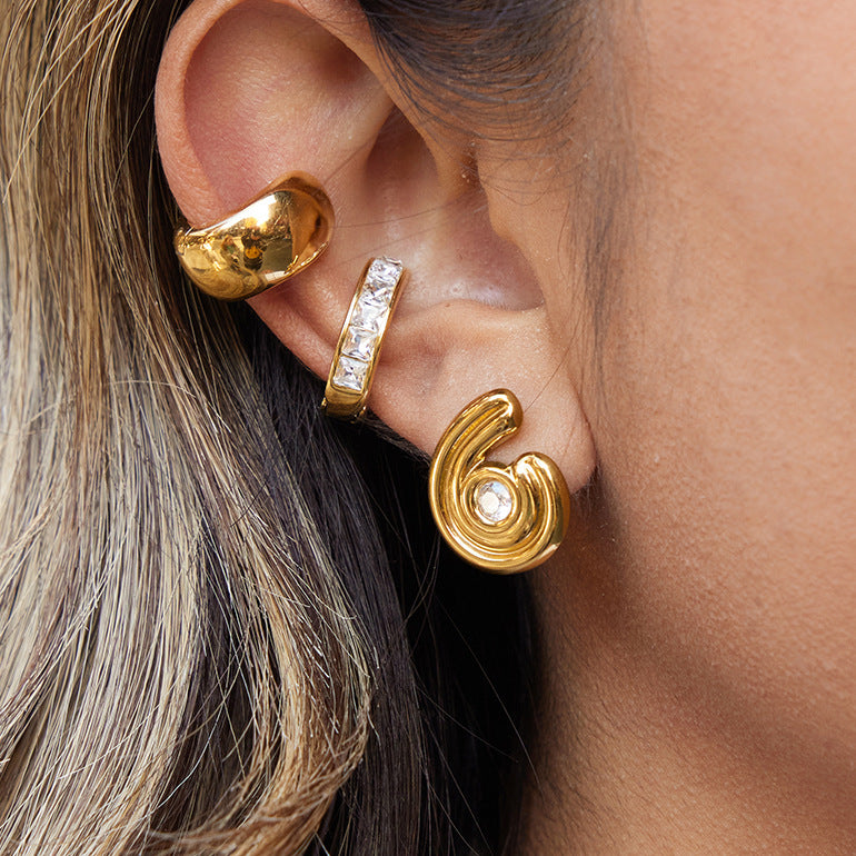 Twisted C-Hoop Zircon Earrings