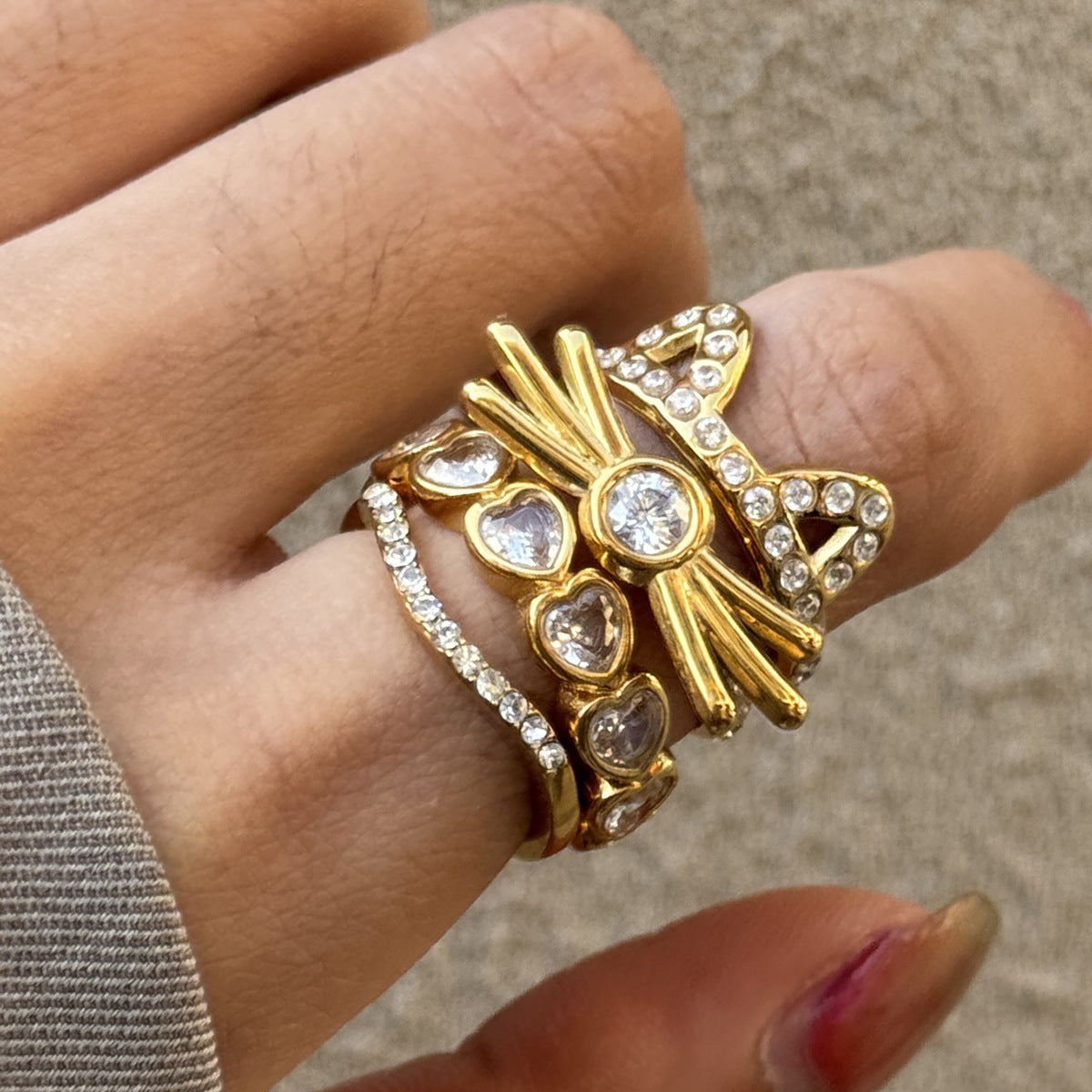 18K Gold Sunburst Diamond Ring – Vintage Statement Ring for Women