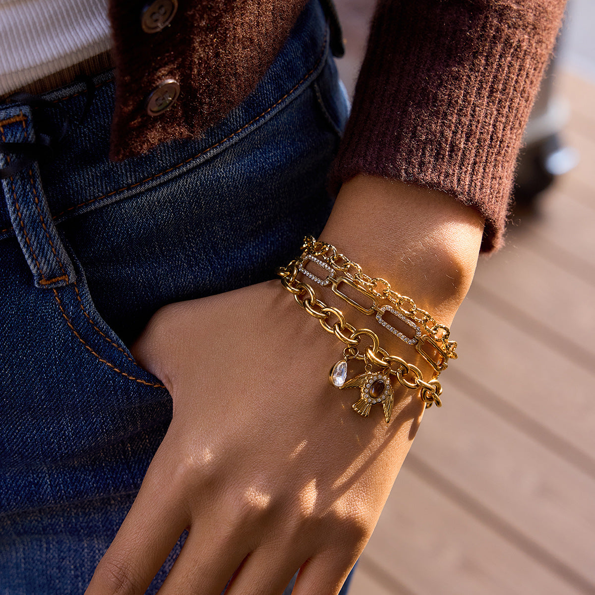 Gold Owl Charm Bracelet – Vintage Chain with Enamel & Crystal Details