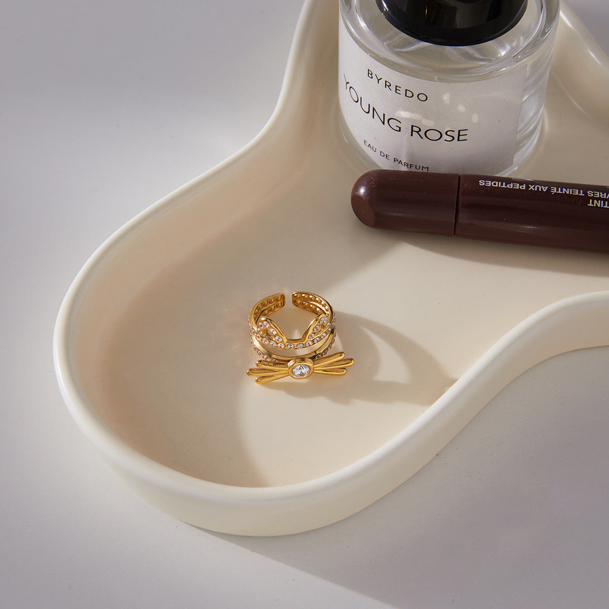 18K Gold Sunburst Diamond Ring – Vintage Statement Ring for Women