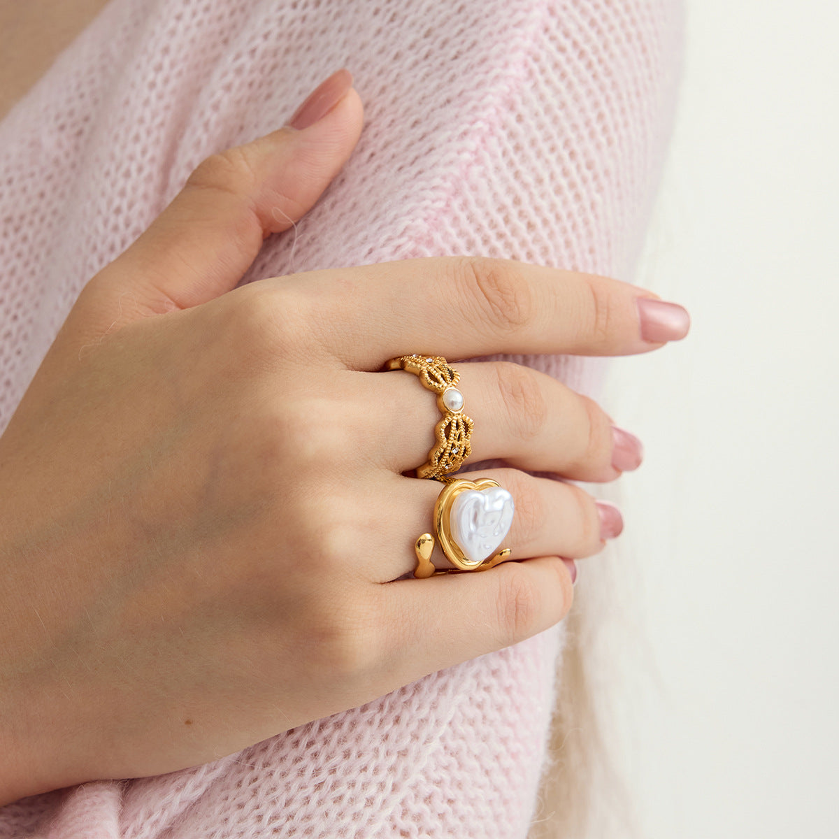 Heart Pearl Ring – Sculptural Liquid Metal Design
