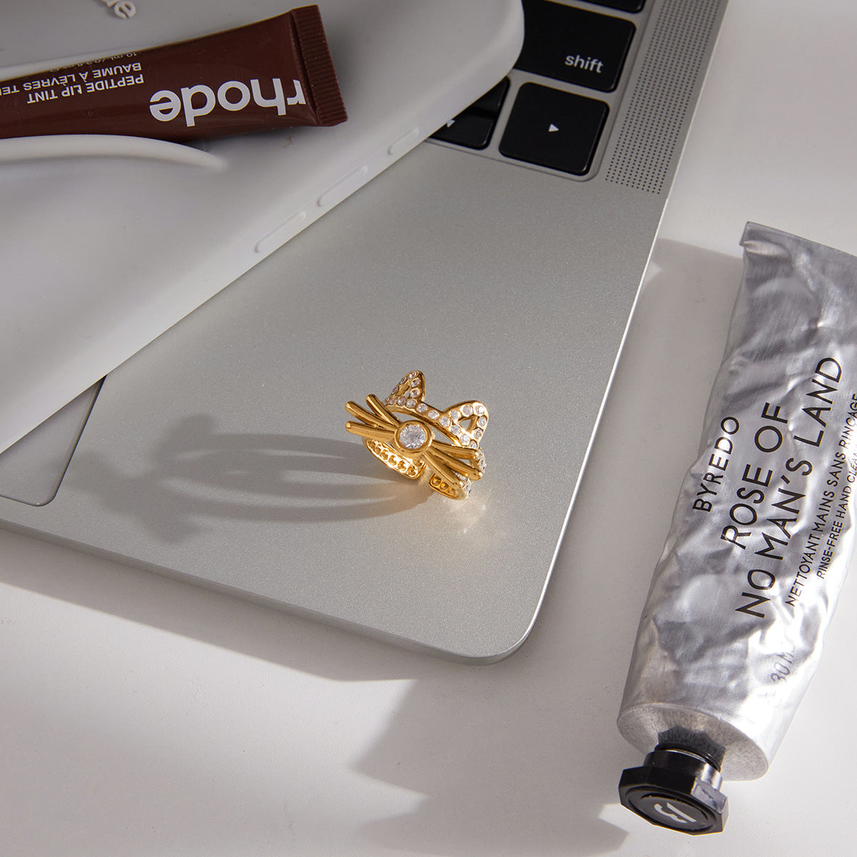 18K Gold Sunburst Diamond Ring – Vintage Statement Ring for Women