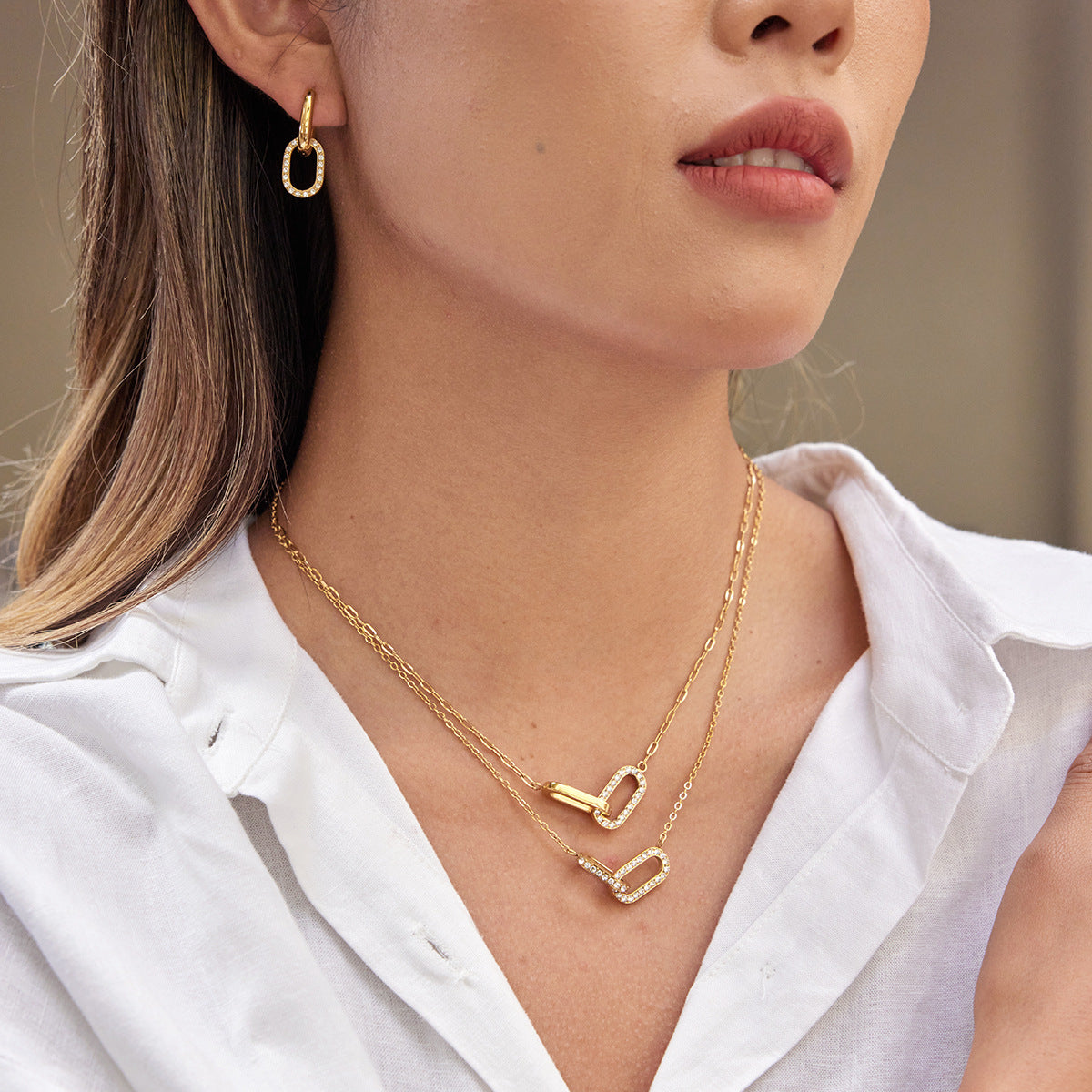 Dazzling Gold - Plated Chain - Link Necklace with Crystals