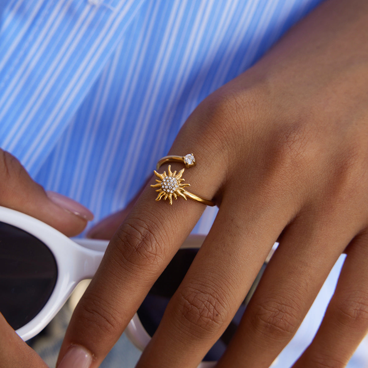 Sunburst & Solitaire Gold Ring Set – Stackable Statement Rings for Women