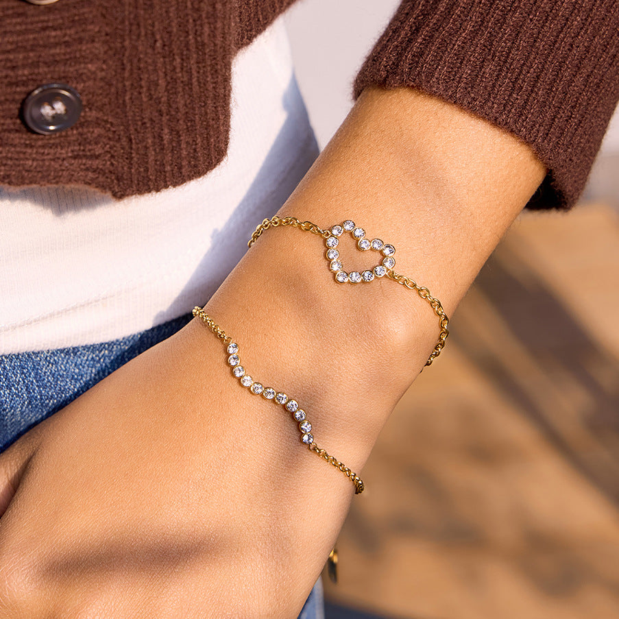 Gold Layered Chain Bracelet Set – Crystal Heart Pendant Bracelet for Women