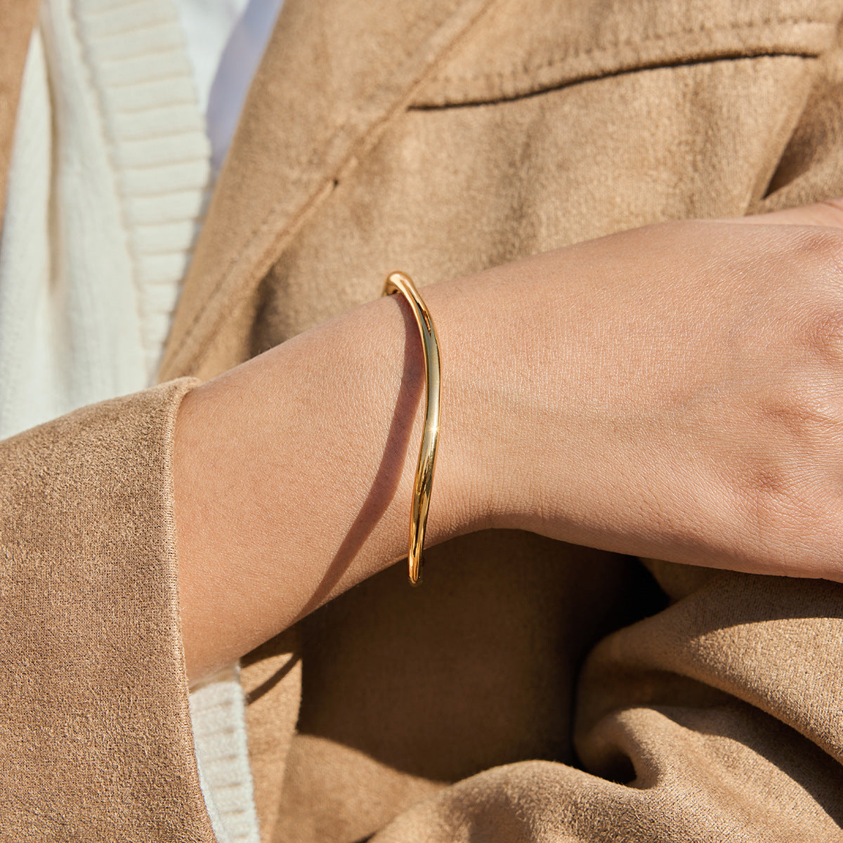 Gold Layered Chain Bracelet Set – Wide Bangle, Crystal & Diamond-Accent Bracelets for Women