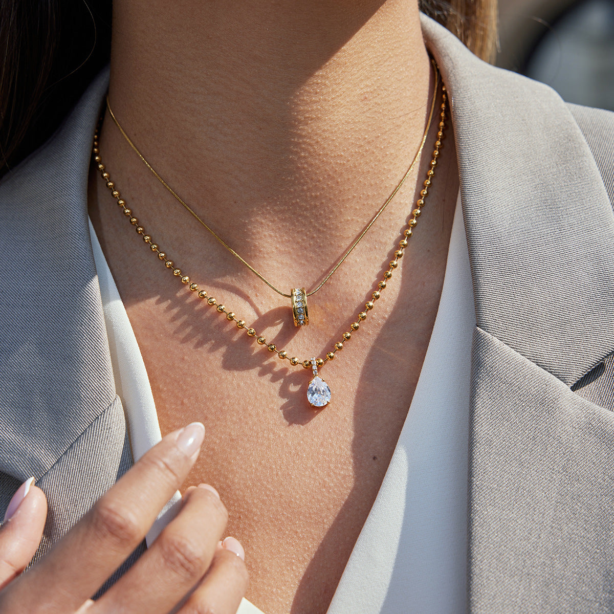 Rhinestone-Studded Titanium Steel Circle Necklace