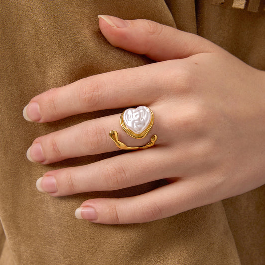 Heart Pearl Ring – Sculptural Liquid Metal Design