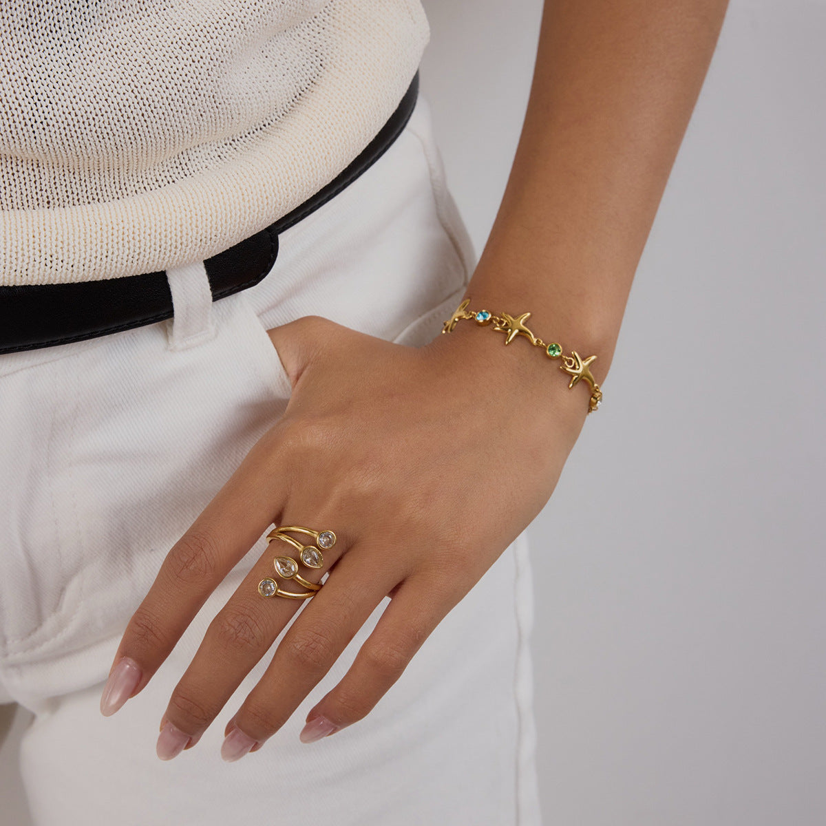Layered Bracelet Set with Starfish, Seashell & Green Gemstones – Beach Resort Style