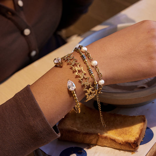 Vintage Gold Layered Bracelet Set – Water Drop, Star & Bead Chains
