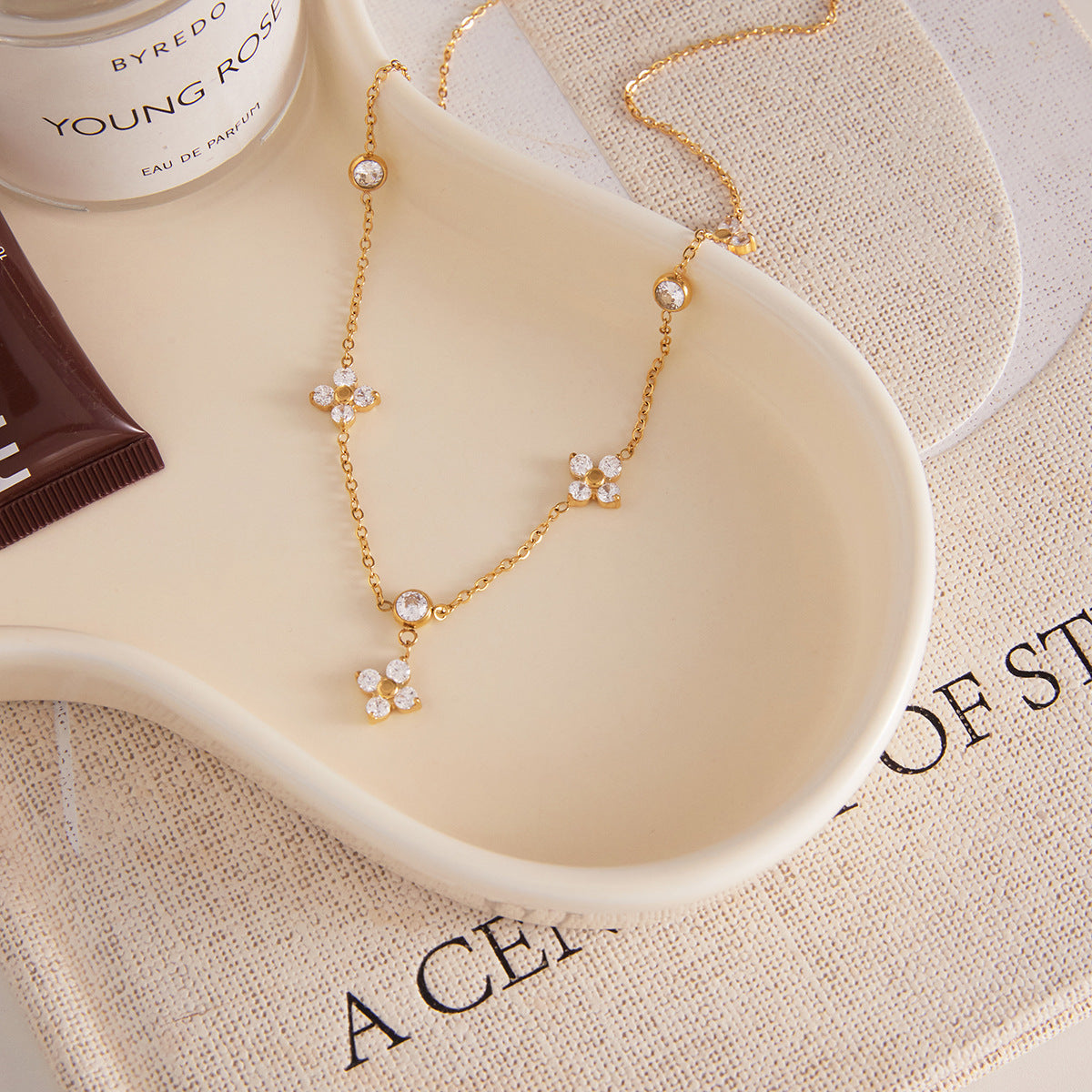 Delicate Flower - Shaped Diamond Necklace for Women