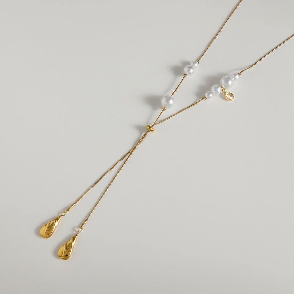 Pearl Y Necklace with Teardrop Pendant – Elegant Lariat Chain Jewelry for Women