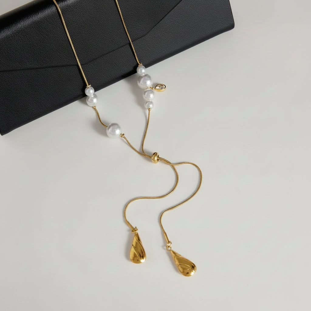 Pearl Y Necklace with Teardrop Pendant – Elegant Lariat Chain Jewelry for Women